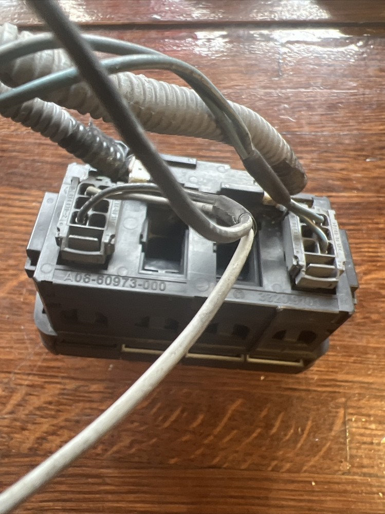 A06-60973-000 3320.9101 OEM Switch Panel #112