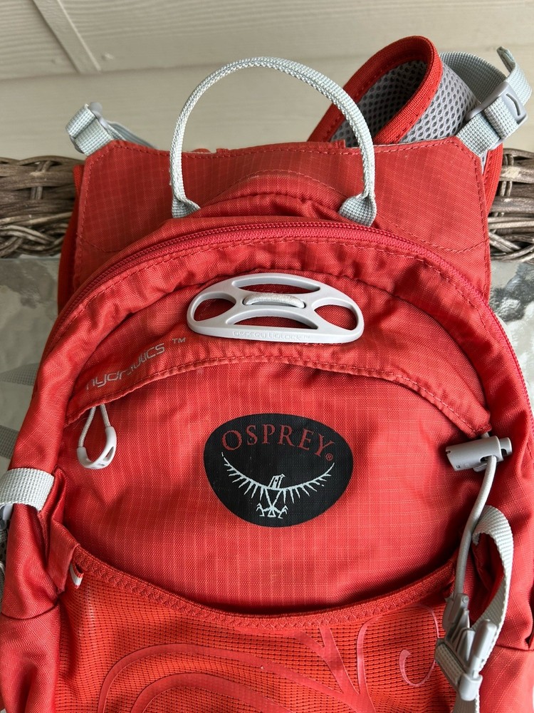 OSPREY "Verve 10" Hydration Pack ***BLADDER INCLUDED** Red