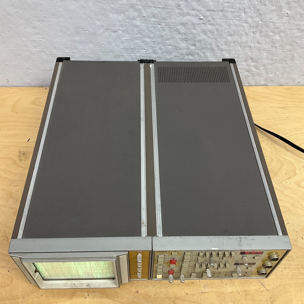 WILTRON MODEL 560A SCALAR NETWORK ANALYZER Tested and Working