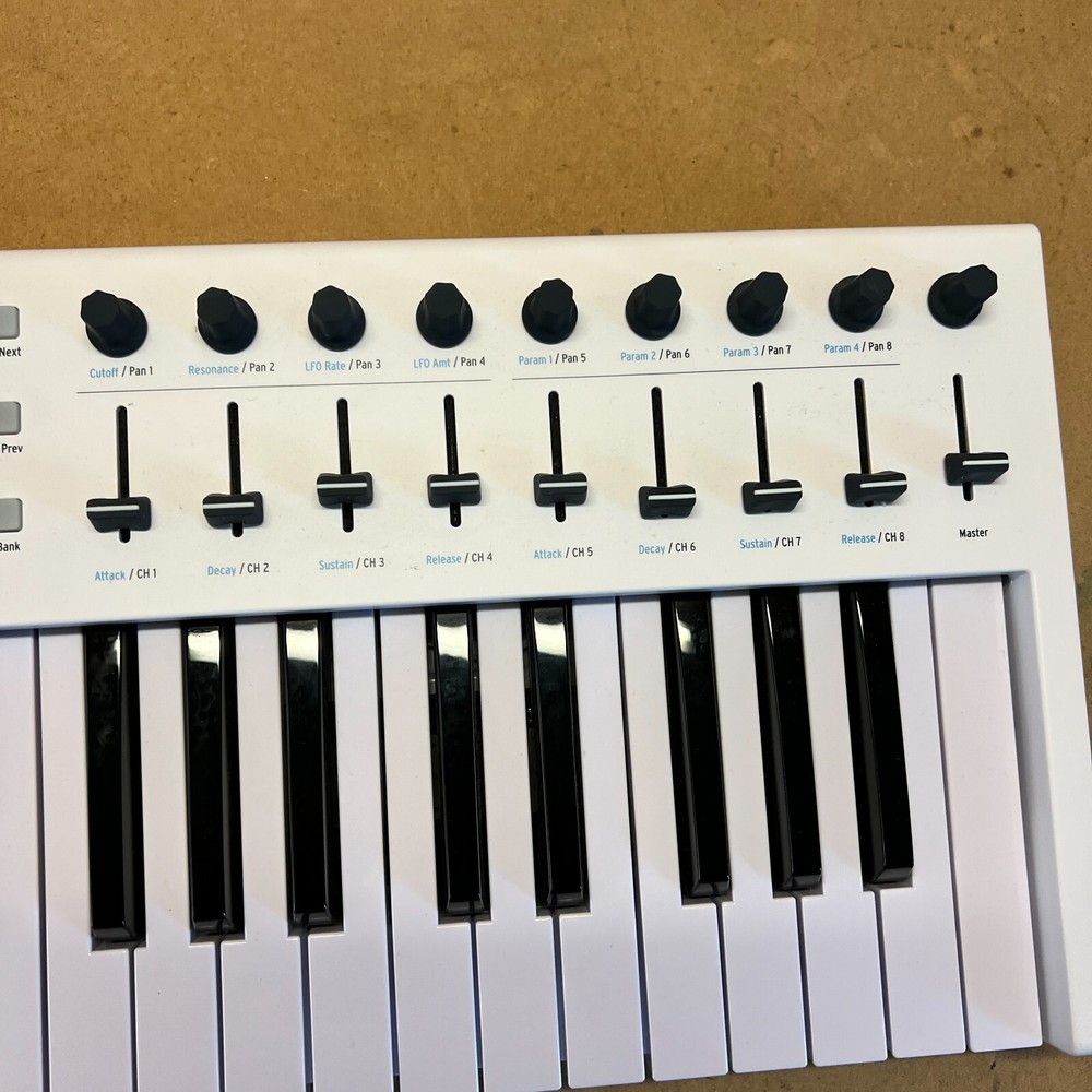 Arturia KeyLab Essential 49 Keyboard Controller