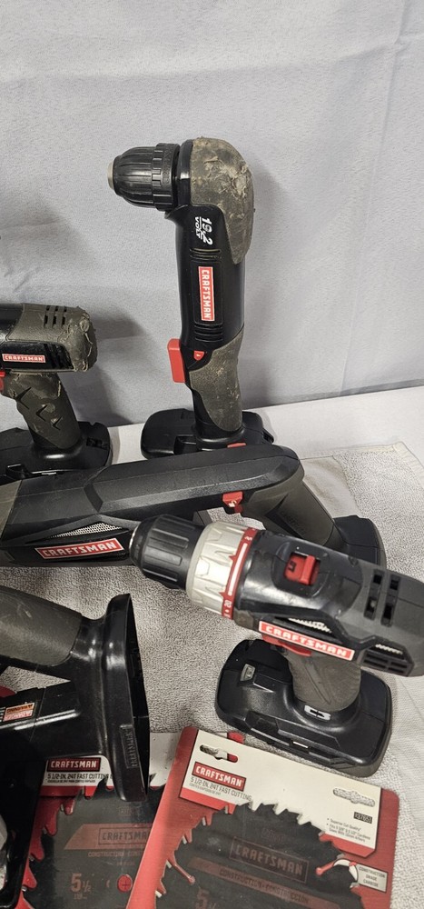 🔥CRAFTSMAN 19.2 Volt 15 Piece Tool Set Everything Works Read Description