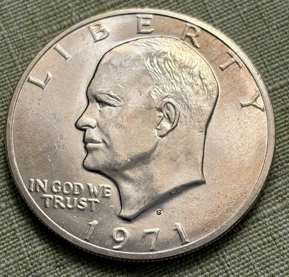 1971 S Eisenhower 40% Silver Dollar BU.