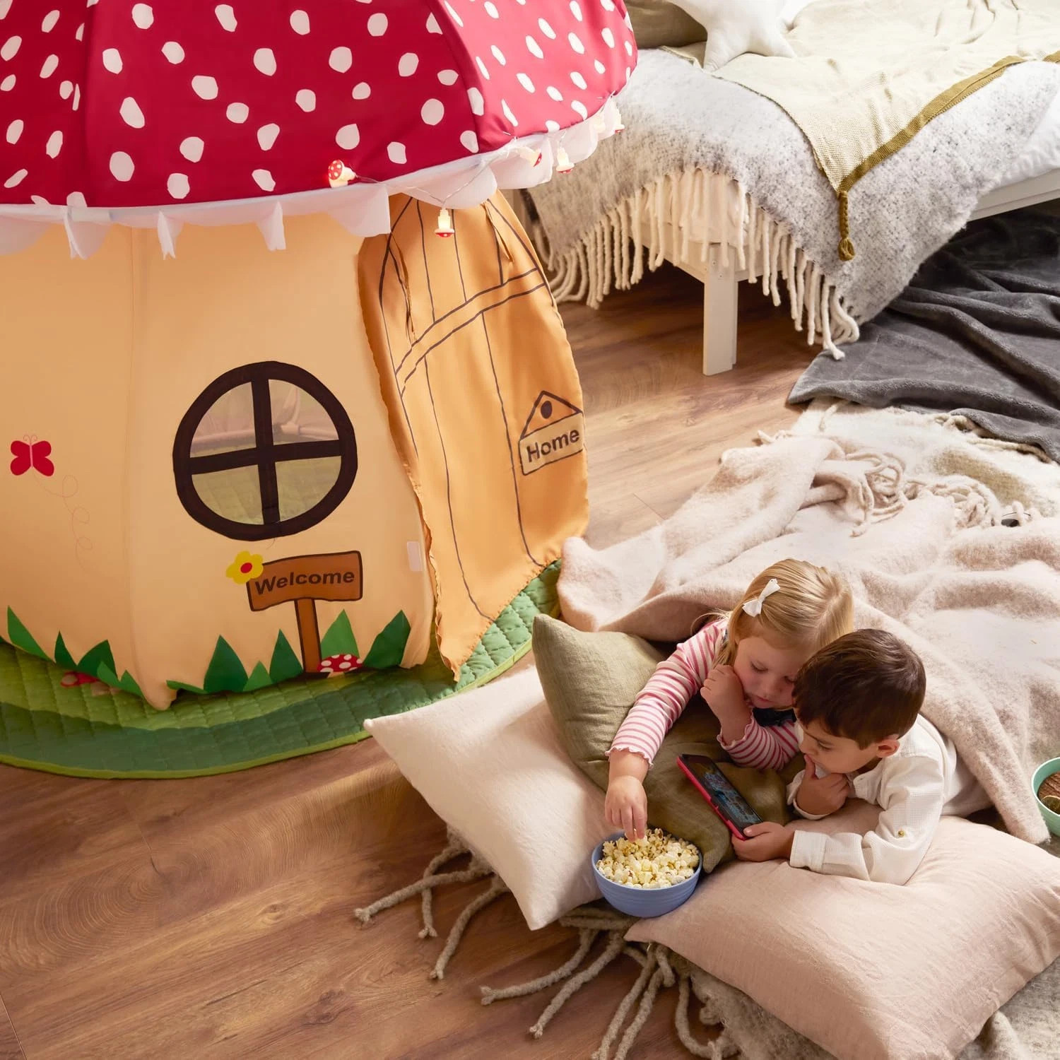 Enchanted Mushroom Play Tent - a World of Adventure for Kids 3+ - the Ultimate T