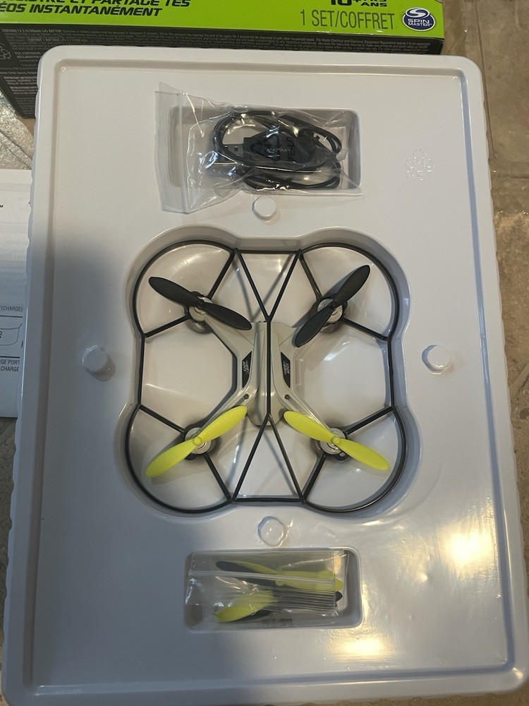 Air Hogs X Stream Video Drone Open Box. App Is Outdated