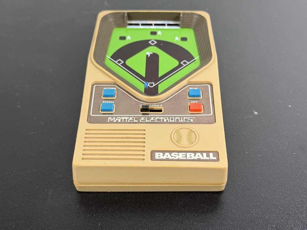 VINTAGE Mattel Electronics Baseball Handheld Game 1978 w/ Box & Instructions
