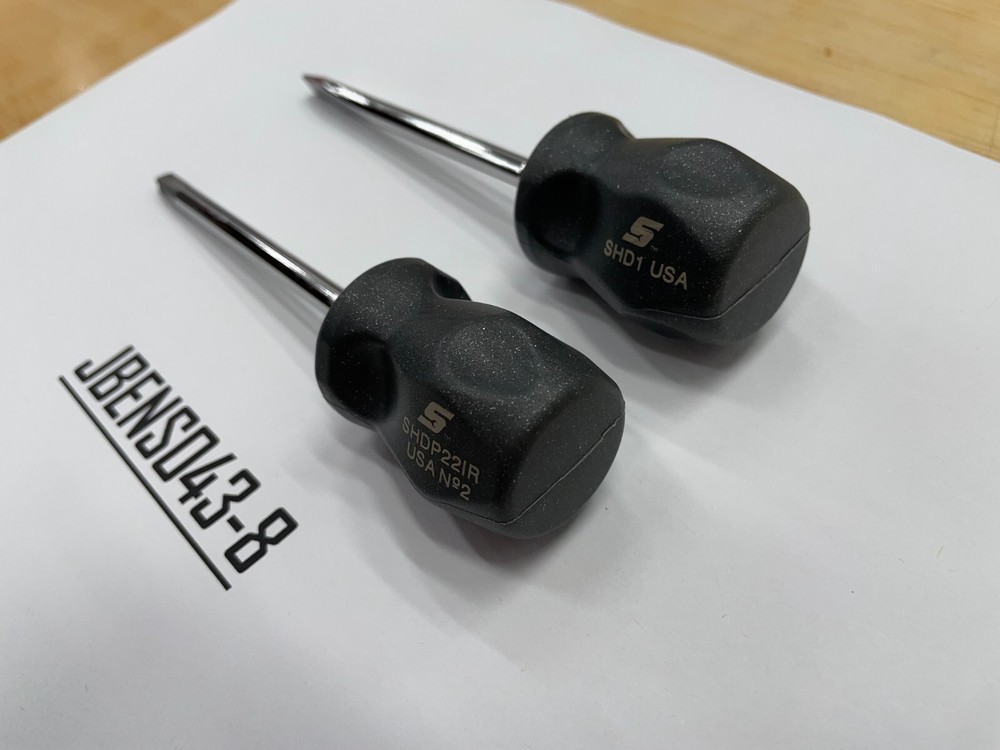 Snap-on Tools 2pc DARK TITANIUM Hard Stubby Grip Standard Shaft Screwdriver Set