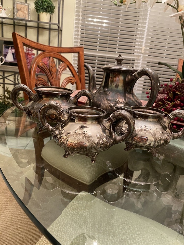 Vintage Meriden 1443 Silver plate Tea Set