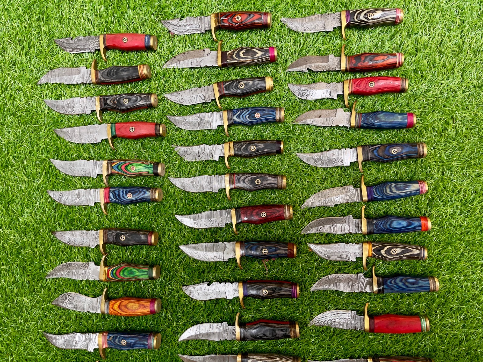 Lot of 20 HANDMADE DAMASCUS STEEL SKINNER CAMPING 6 IN KNIVES W SHEATH, WHOLESAL