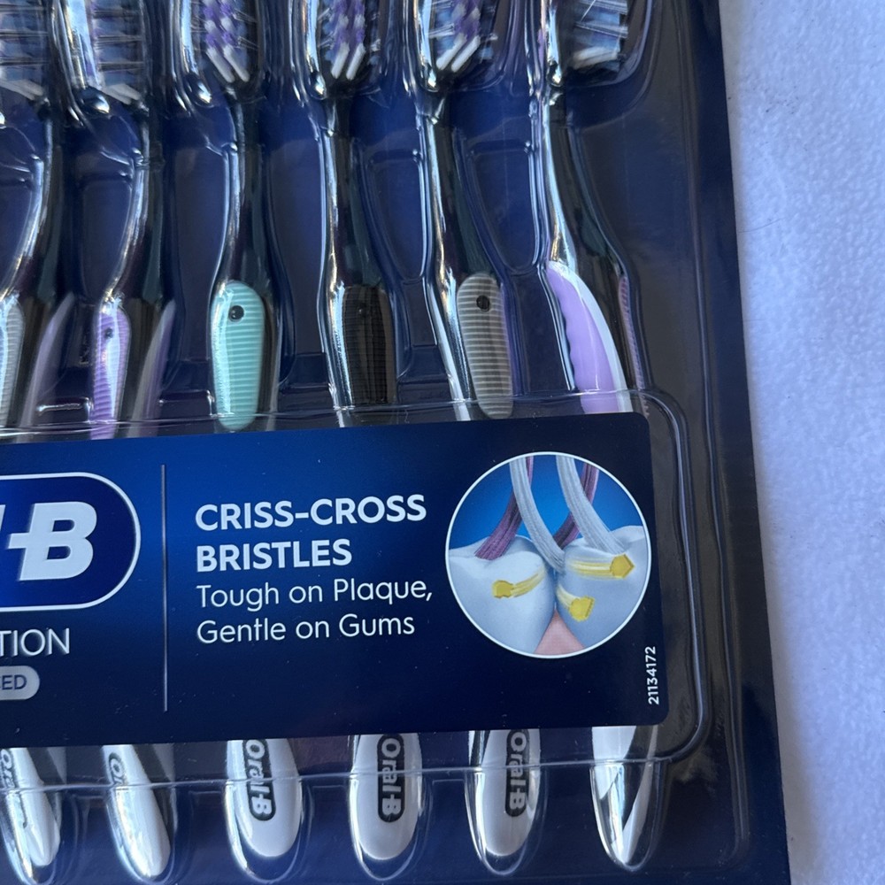 Oral-B CrossAction Advanced Regular Toothbrush - 8 Pack