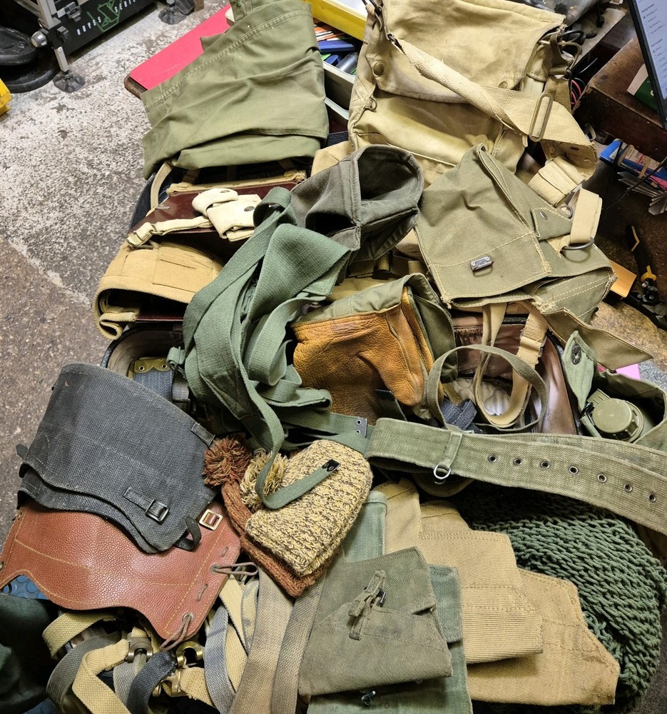 WW2 ME Co 1945 British Army HOLSTER 1944 Pattern not original back clip