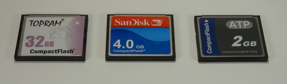 AKAI MPC500 Portable Sampling Drum Machine & MIDI Studio - MAX RAM & 3 CF CARDS!