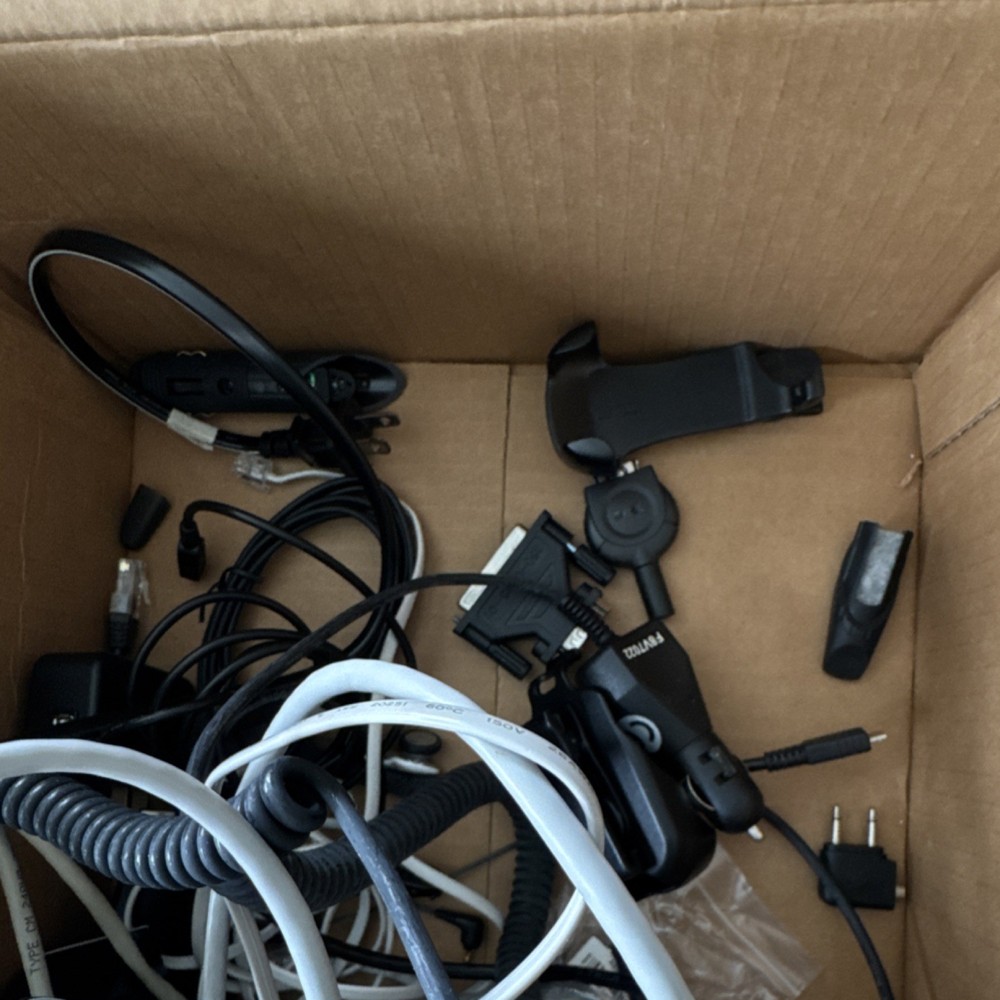 Verizon Mixed Lot USB Interface Cables, Chargers, Adapters & Accessories