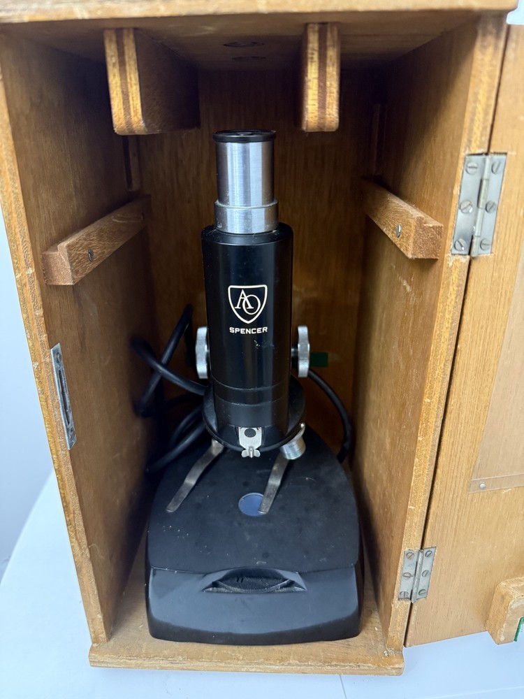 Spencer Scholar Microsope With Wood Case