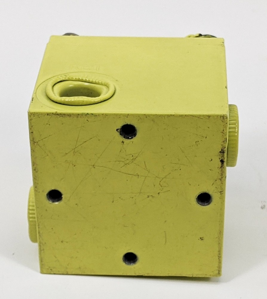 Saval Aircraft Four-Way Selector Valve 2660