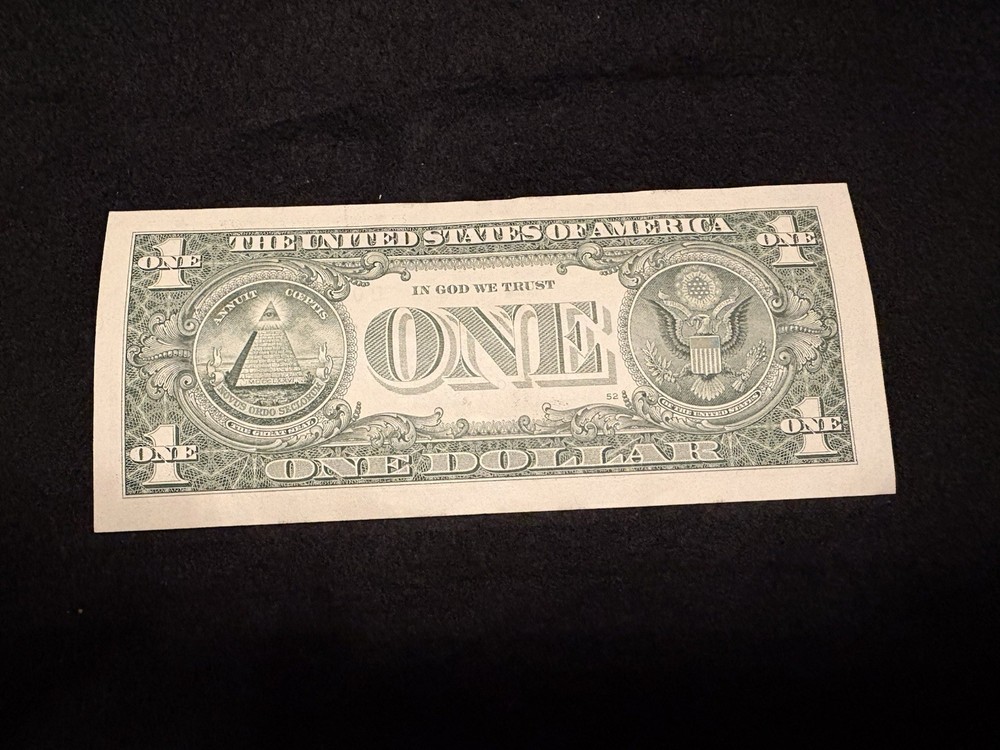 2021 $1 Error Note Misaligned Printing D05704356E