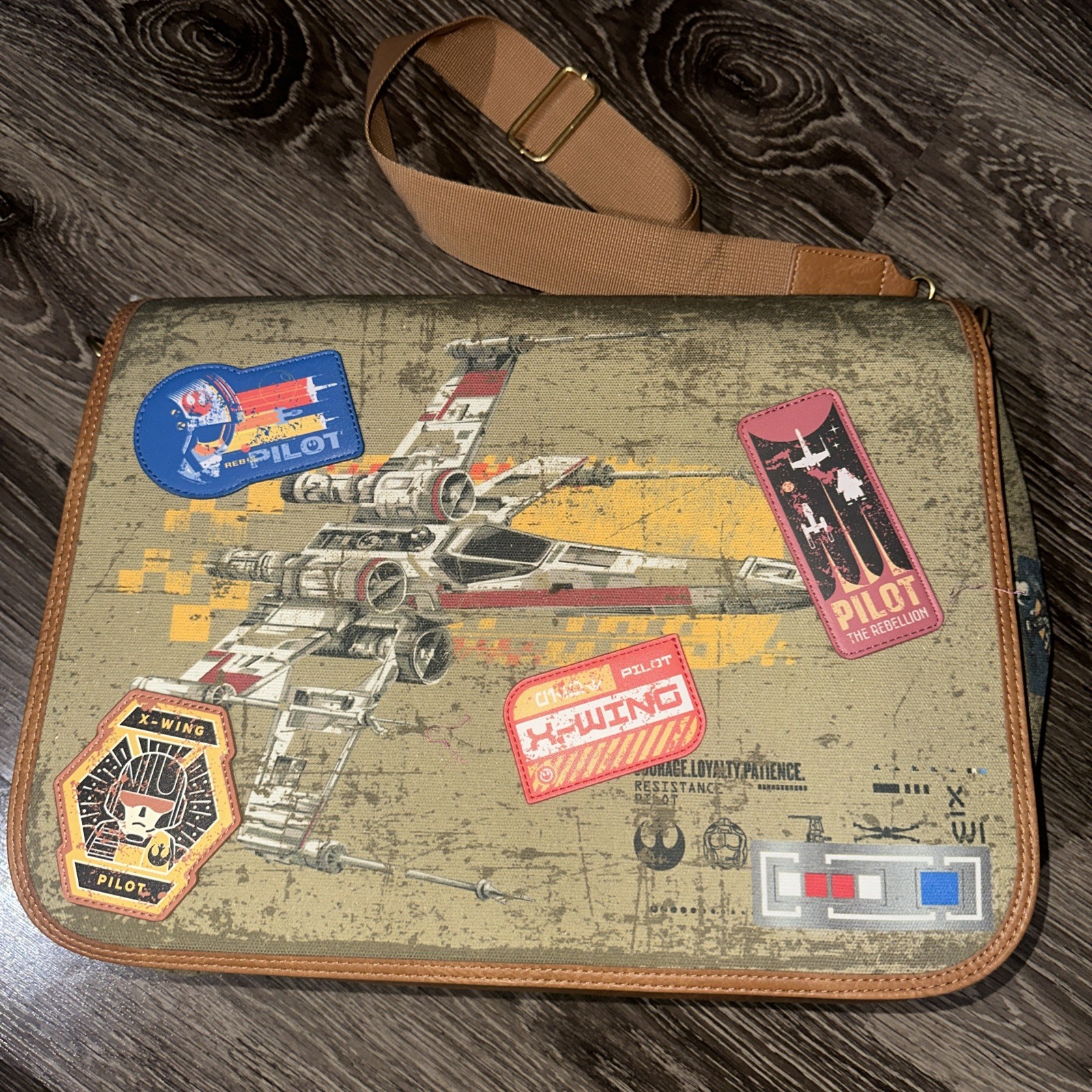 Loungefly Star Wars X-Wing Crossbody/Messenger Bag Purse