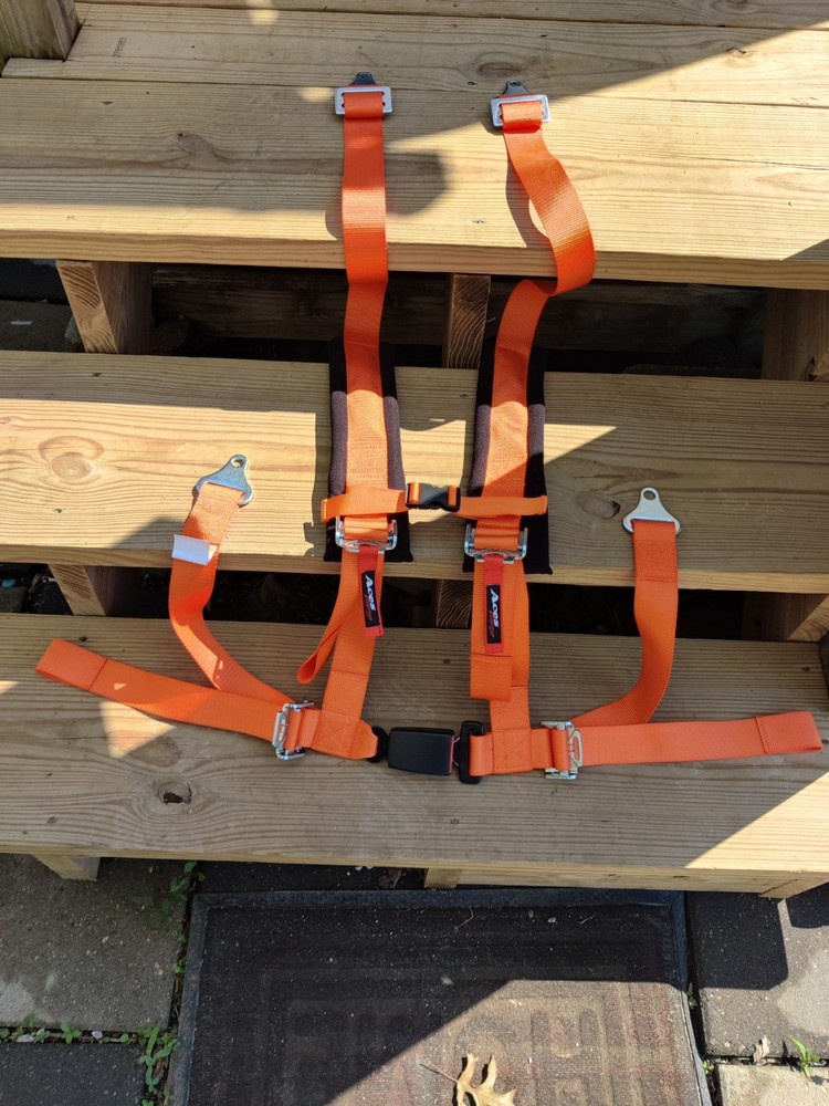 Aces 4 point harness e 4 certafied new open box