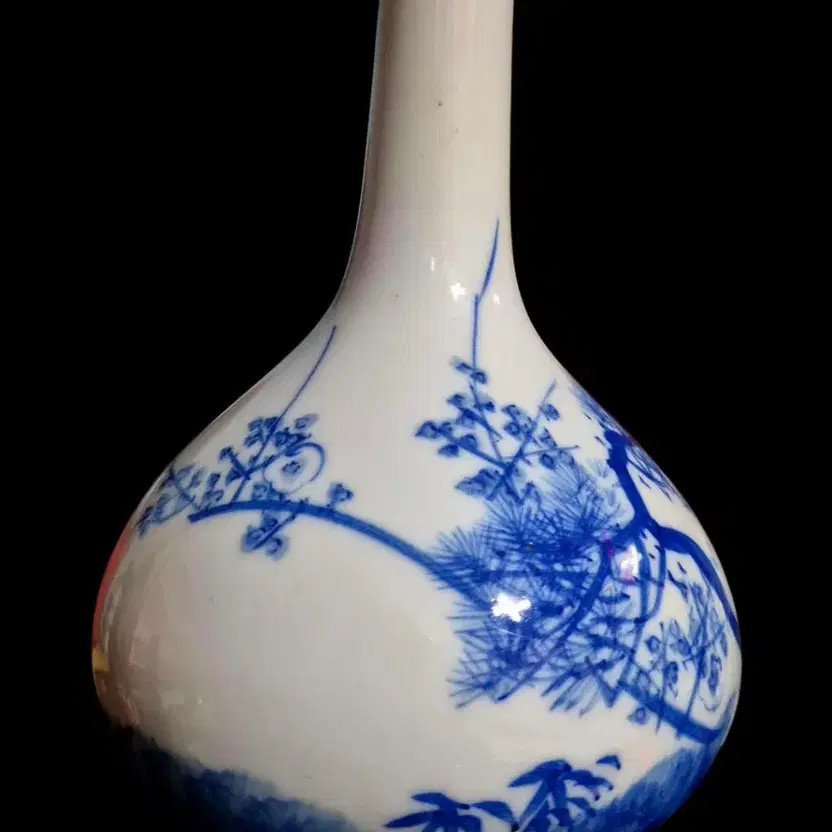 Blue Celadon Incense Burner with Sankan Samwoo Pattern - Korean Art