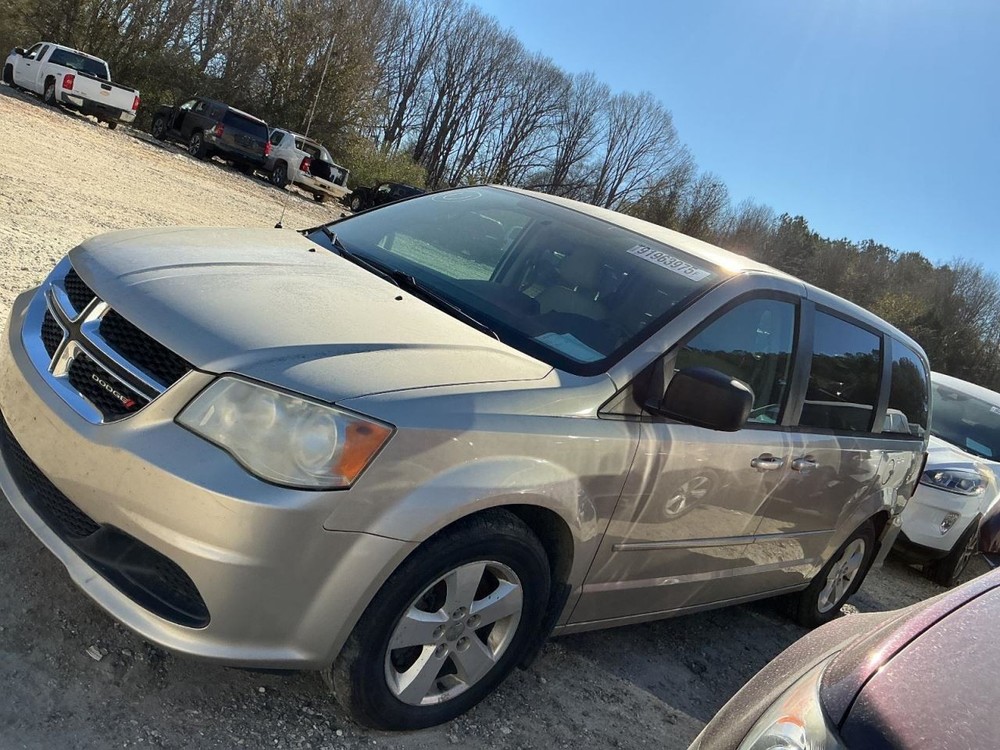 CARAVAN 2013 Glove Box 4912095