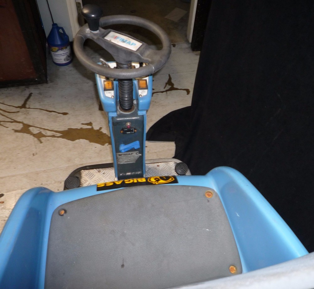 FIMAP Enjoy-365 is a Small Ride-On Scrubbing Machine with 79cm Working Width