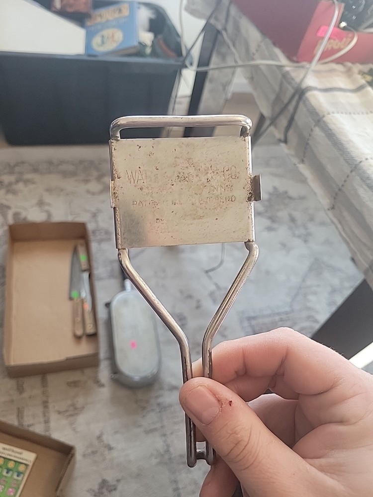 Rare Warner-Jones sharpener stropper razor blades