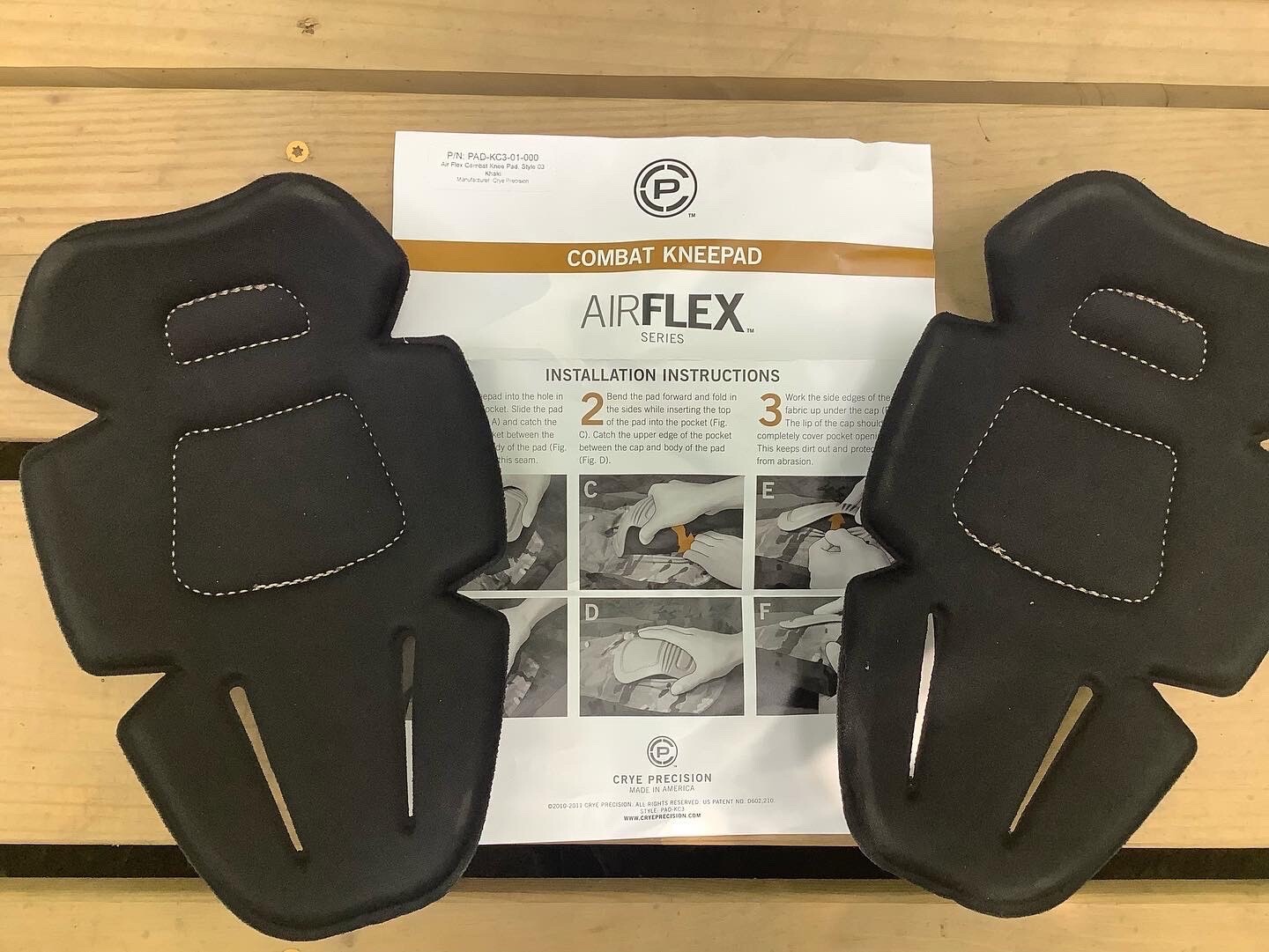 NEW Pair Crye Precision Airflex Kneepads