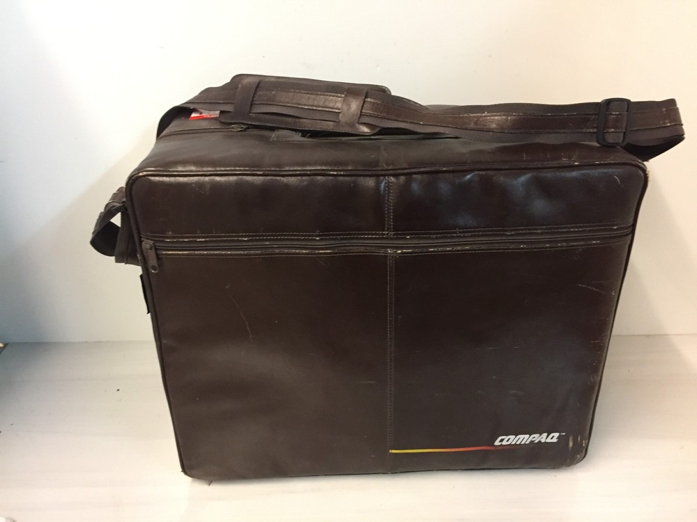 Vintage Compaq Plus Portable Computer Model 101709 - Powers On Untested w/ Bag
