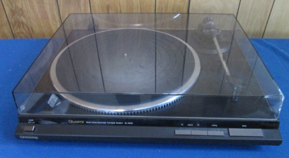 Technics SL-QD22 Quartz Direct Drive Automatic Turntable