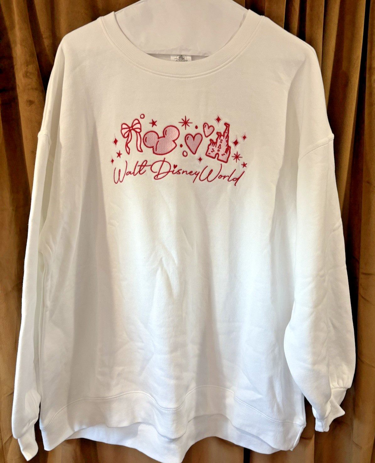 2026 WDW White Embroidered Sweatshirt Mickey Castle Icons Pullover M 💓❤️NEW