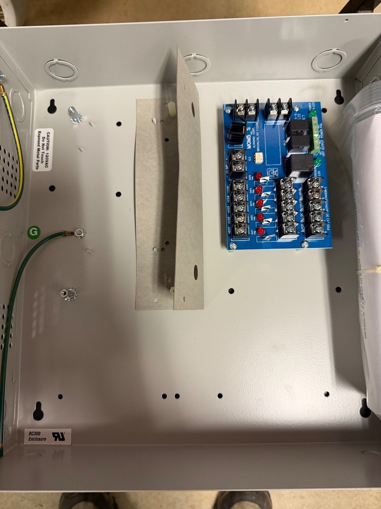 Altronix Al400ulm Doesn't include power supply