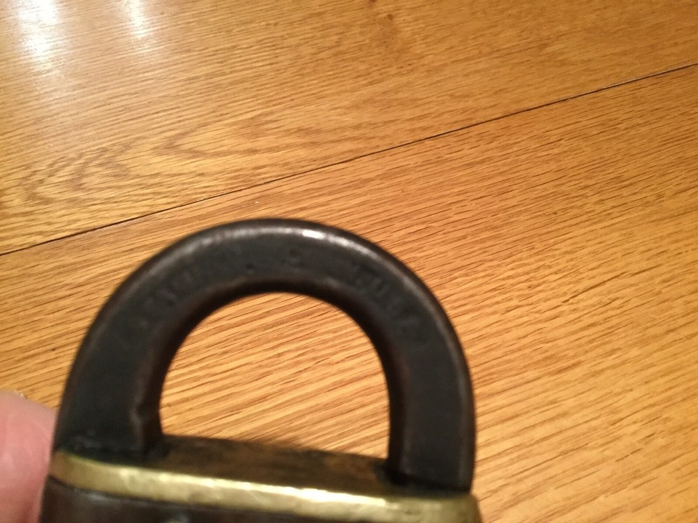 Antique YALE Padlock NO KEY