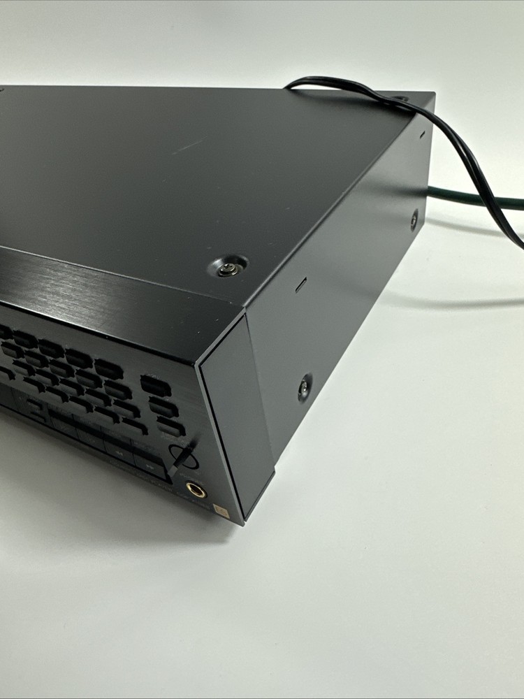 Sony CDP X111ES High Density Digital Sync CD player , Works!