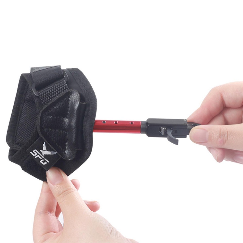 Pulley Arch - Triggering The 360-degree Adjustable Strap -