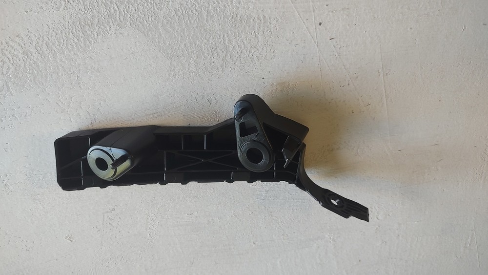 2017-2018 Mazda 3 SDN 2Pcs Front LFT/RT Bumper Retainers Brackets Mounting-OEM