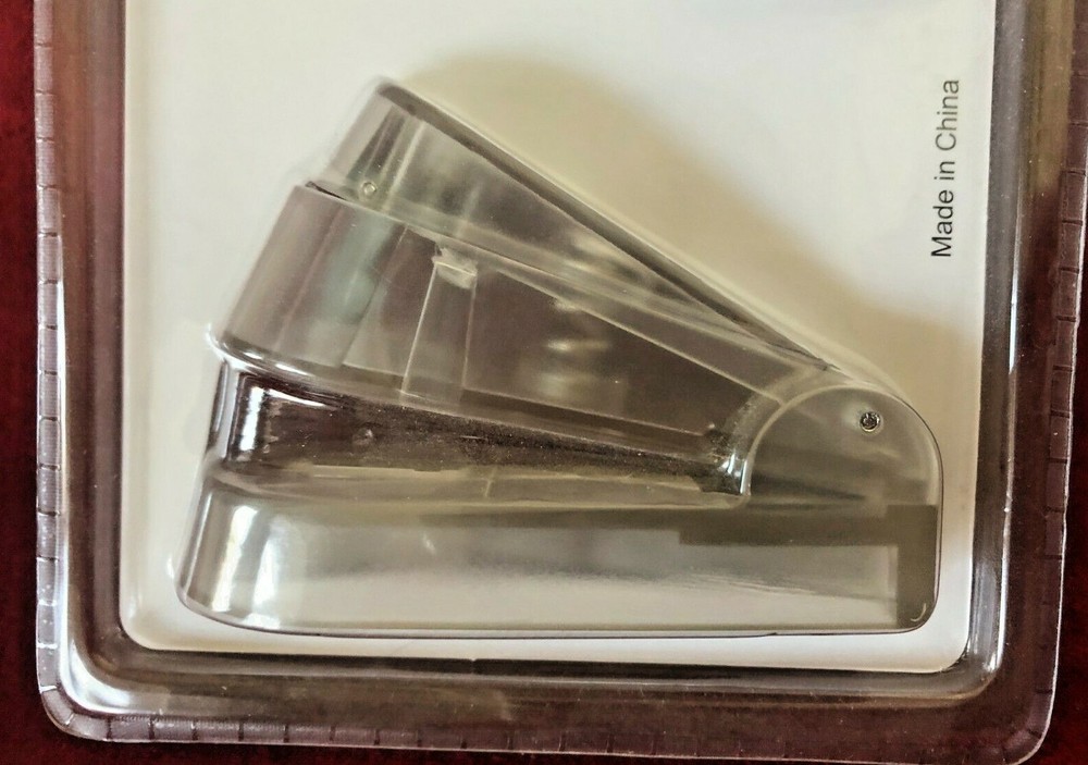 MAGIC STAPLER - CHILD SAFE - ATTACH PAPERS WITHOUT STAPLES - NEW IN PACKAGE