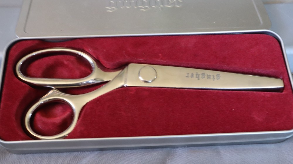 Gingher 7.5" Pinking Shears with Tin Case L