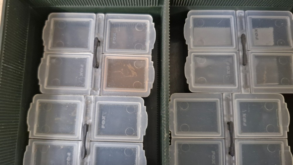 Fox Deluxe Medium Single F-Box