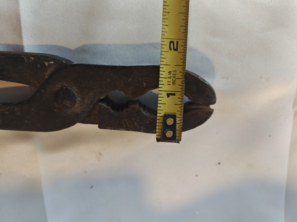 Antique Primitive Wolf Jaw Type Blacksmith Forge Tongs