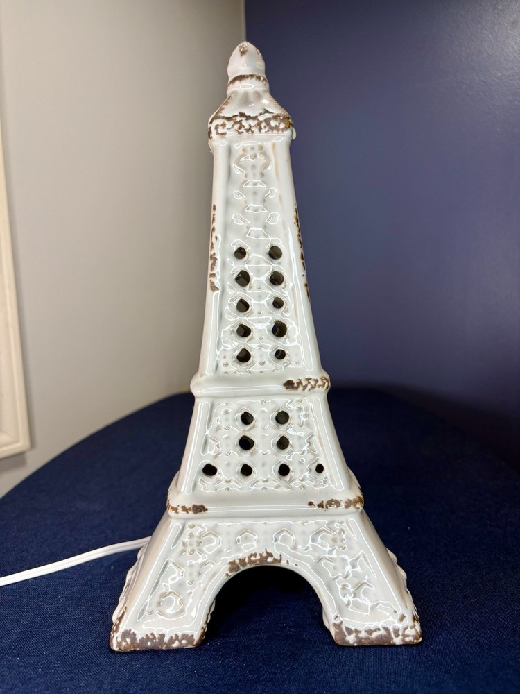 Eiffel Tower Light with brand electrical workings