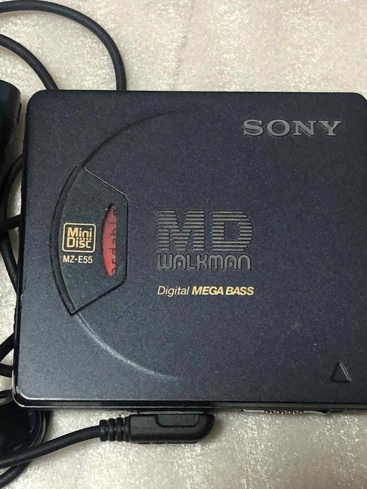 Sony MD Walkman MZ-E55 Portable Player