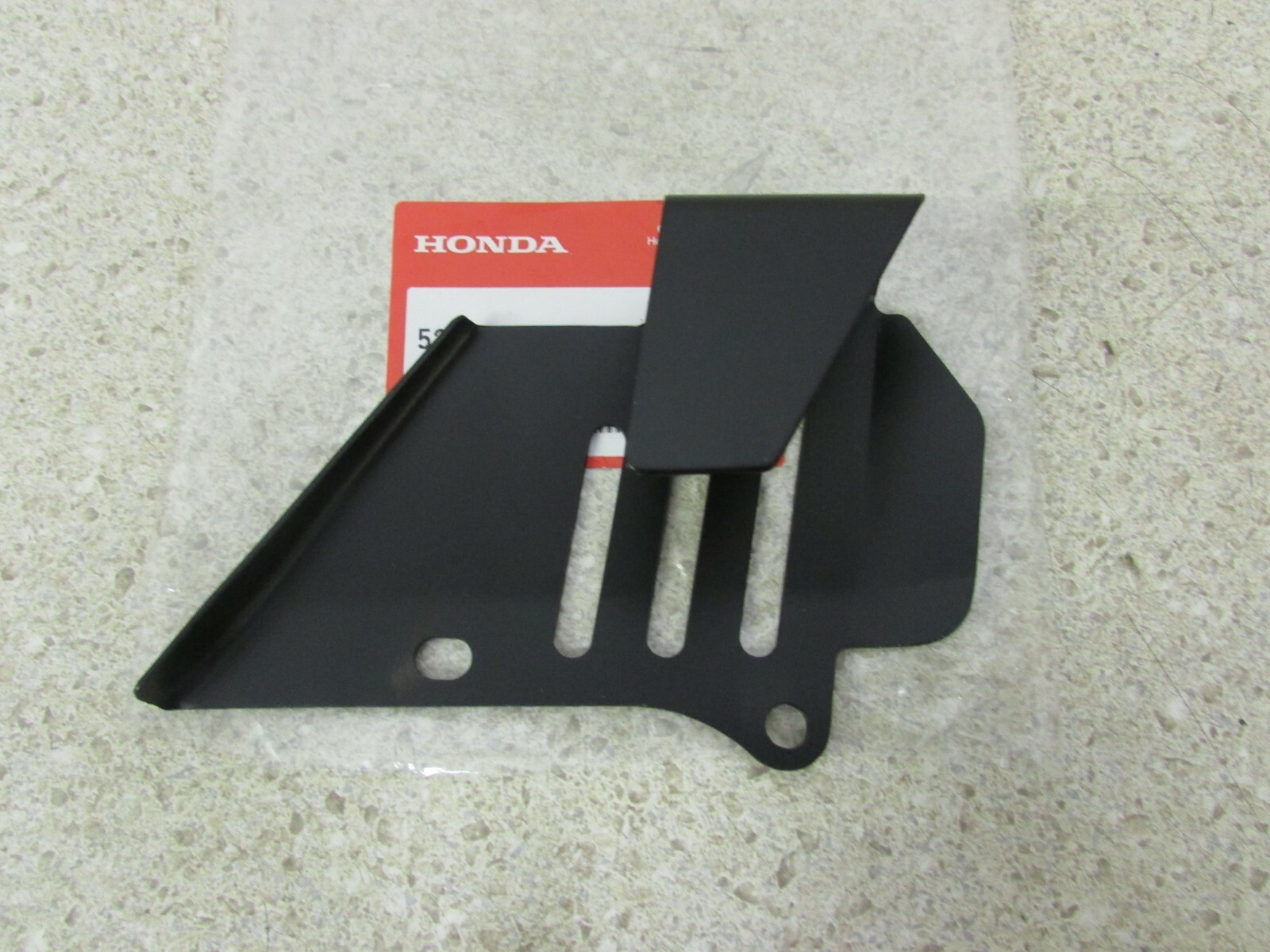 NOS 87-99 HONDA Z50R Z50 Z 50 OEM GENUINE LOWER CHAIN GUARD 52156-181-860ZA