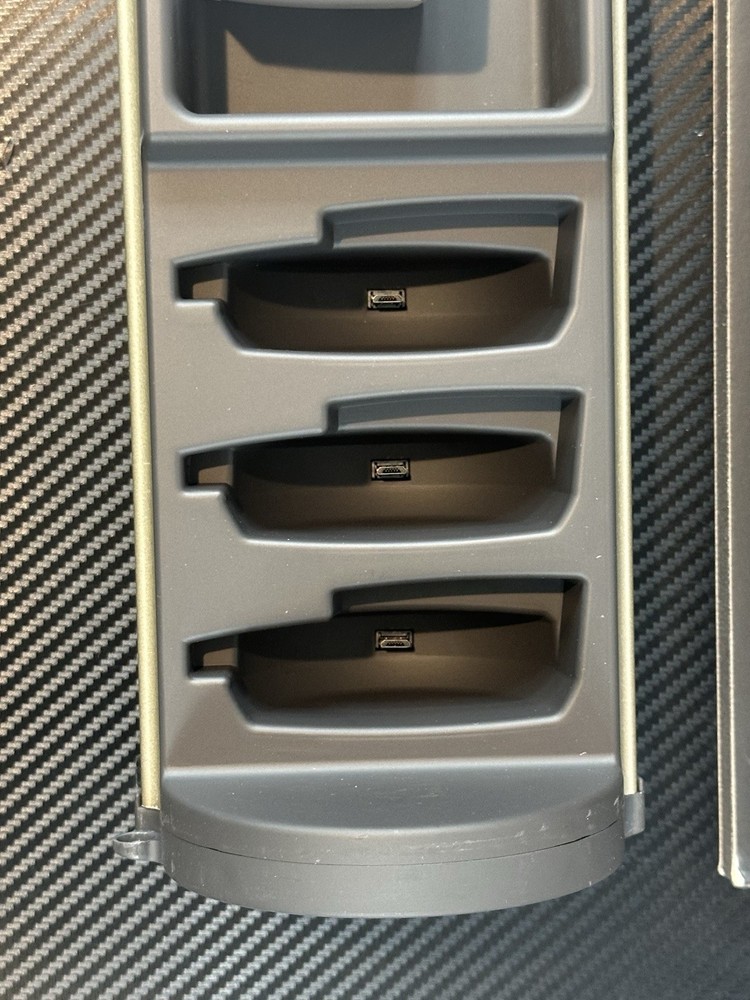 InFocus INA-SIMPS1 SimpleShare Presentation System with Charging Cradle