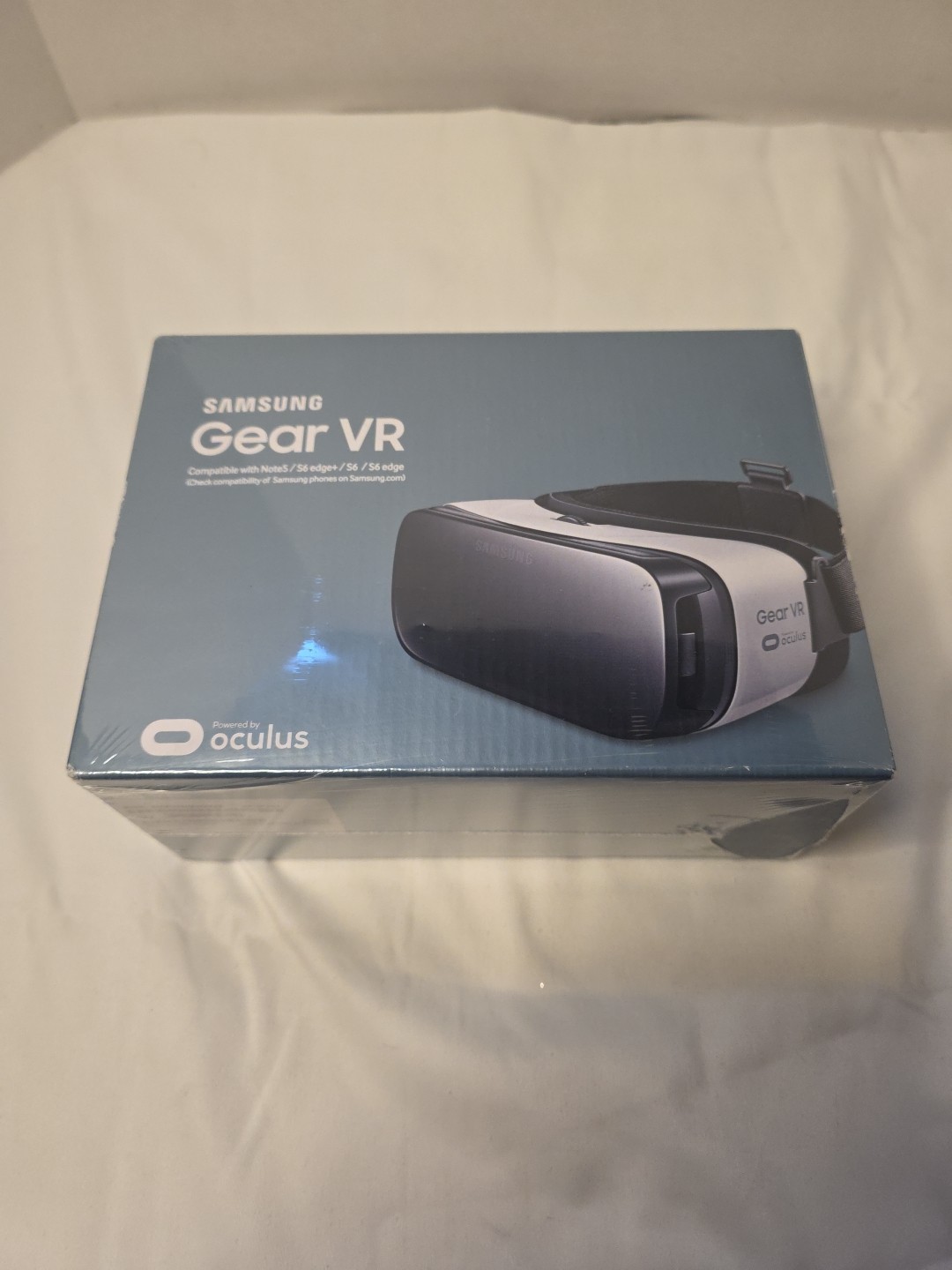 Samsung Gear Virtual Reality Headset Brand New Sealed