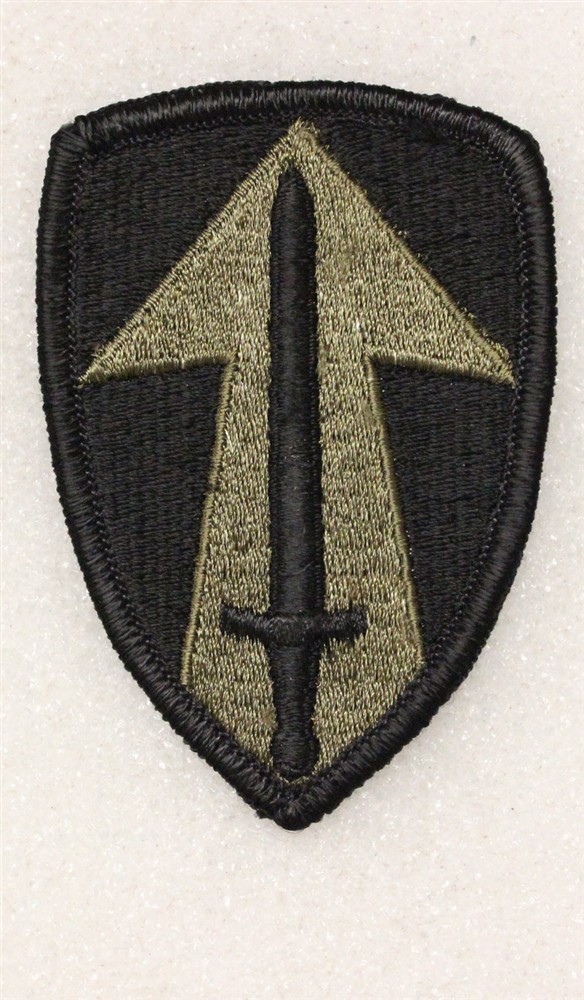 Army Patch: II Field Force, Vietnam - subdued, merrowed edge