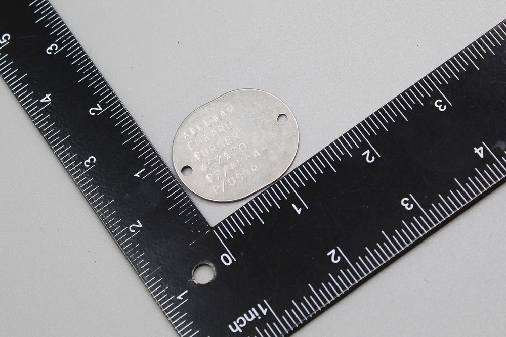 USNR WW2 Single Id Tag – 7/45 . FLU1555