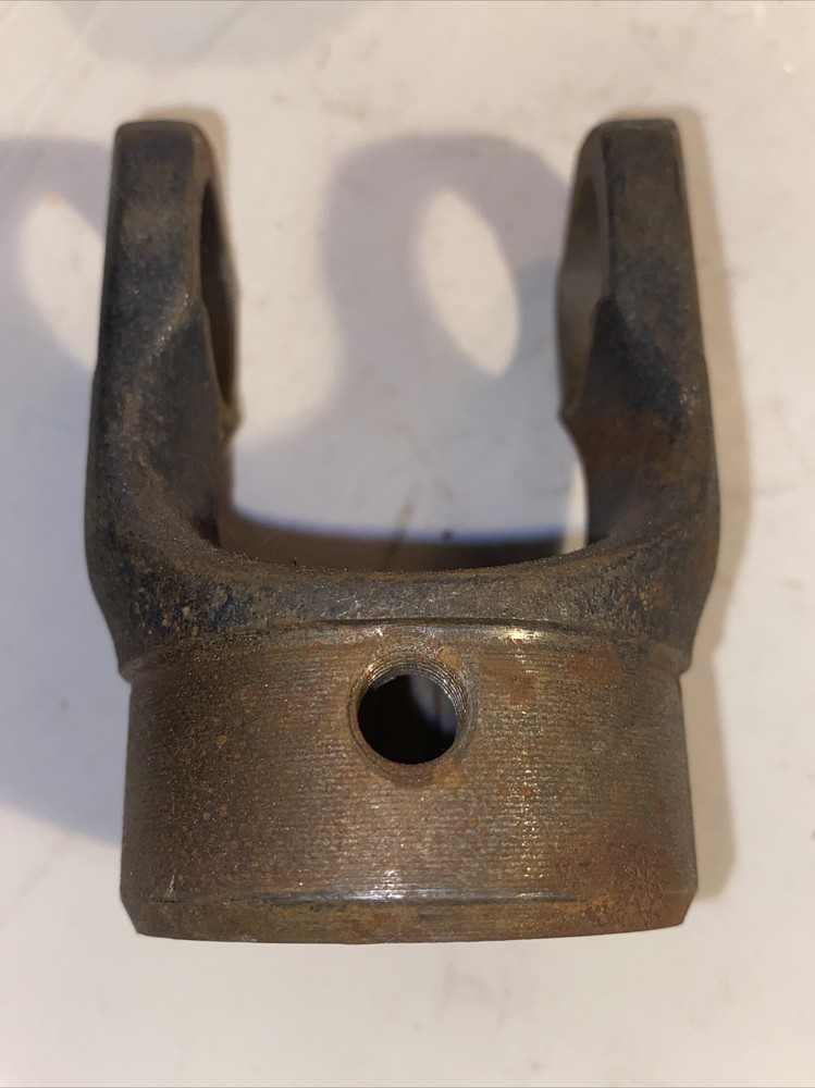 Spicer 10-4-113 PTO End Yoke