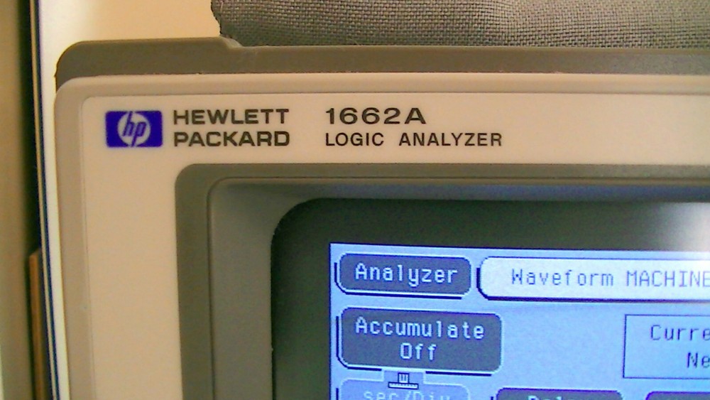 HEWLETT PACKARD 1662A LOGIC ANALYZER