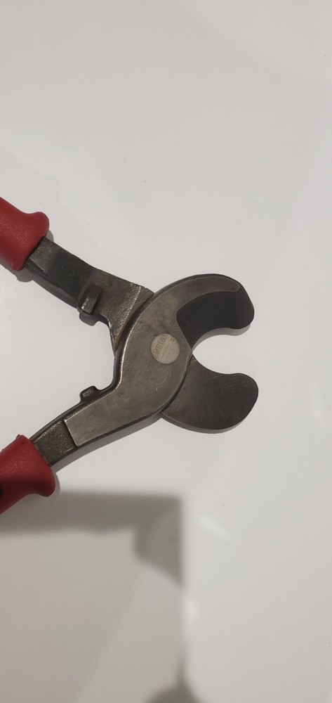 Klein Tools Journeyman Cable Cutter