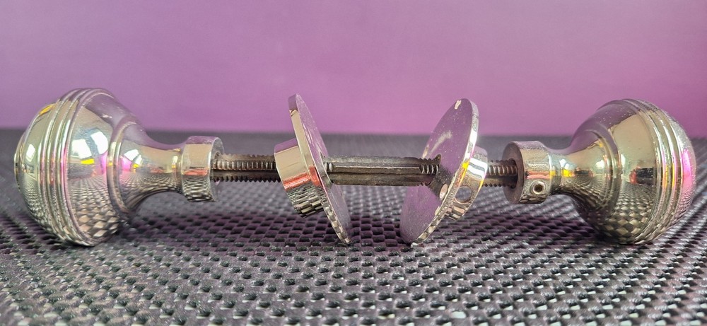 2 x Solid 1940's Art Deco Style Reproduction Chromed Brass Door Knobs 0.9kg