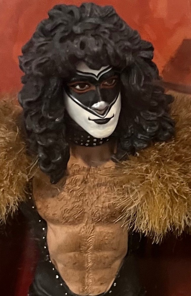 KISS ERIC CARR McFarlane Toys CREATURES OF THE NIGHT  FIGURE  -  THE FOX